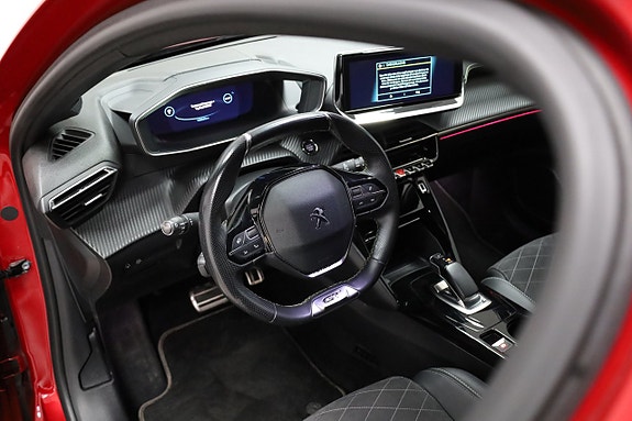 Peugeot e-208 5 of 24