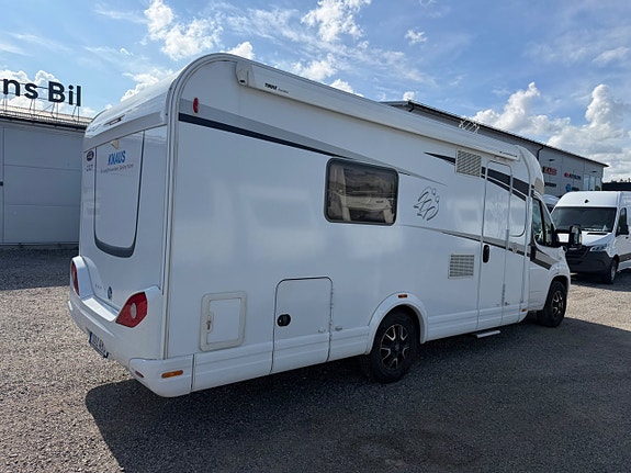 Knaus Sky Ti 700 * Alde & Långbäddar & Automat * 3 of 14