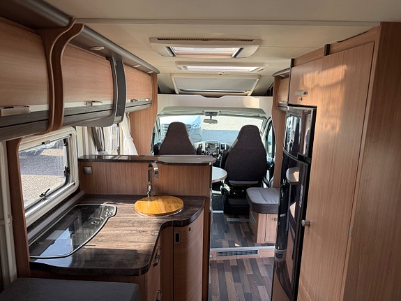 Knaus Sky Ti 700 * Alde & Långbäddar & Automat * 14 of 14