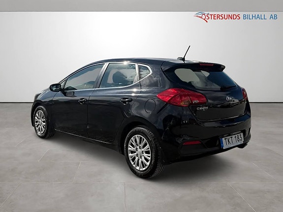 Kia Ceed 7 of 12