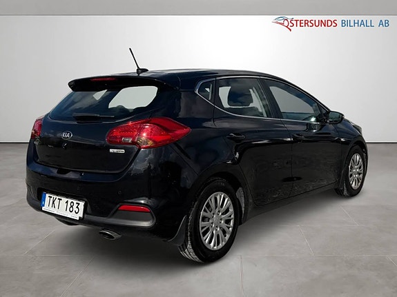 Kia Ceed 8 of 12