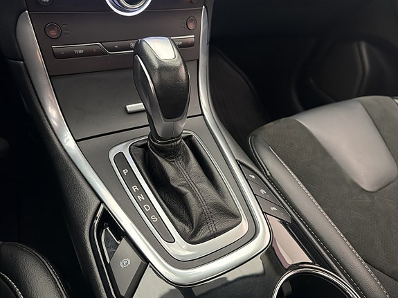 Ford S-MAX 27 of 30