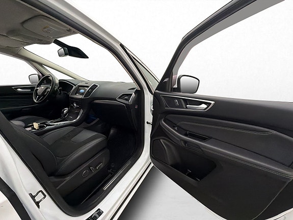 Ford S-MAX 28 of 30