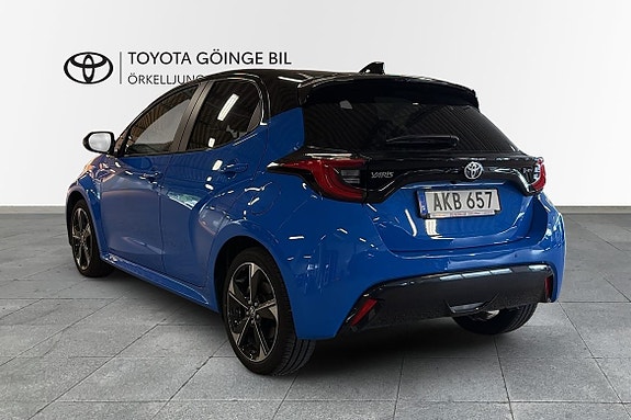 Toyota Yaris 2 of 10