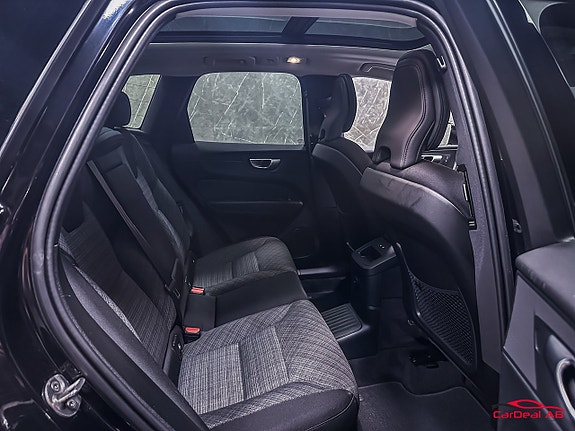 Volvo XC60 17 of 27