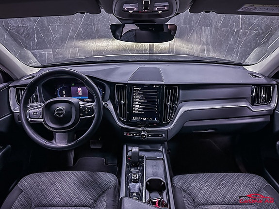 Volvo XC60 13 of 27