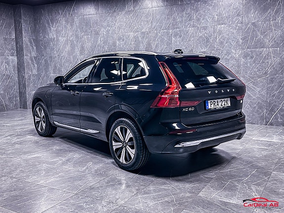 Volvo XC60 5 of 27