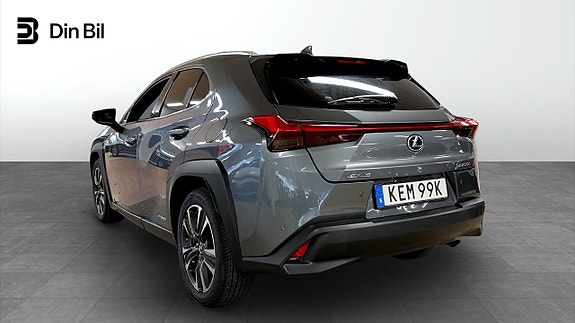 Lexus UX250h 3 of 13