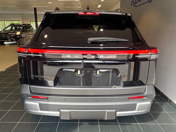 Subaru E-Outback 5 of 17