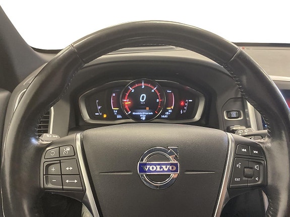 Volvo XC60 9 of 13