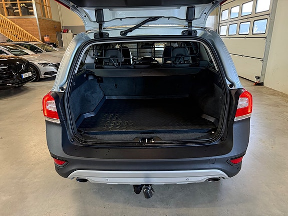 Volvo XC70 6 of 22