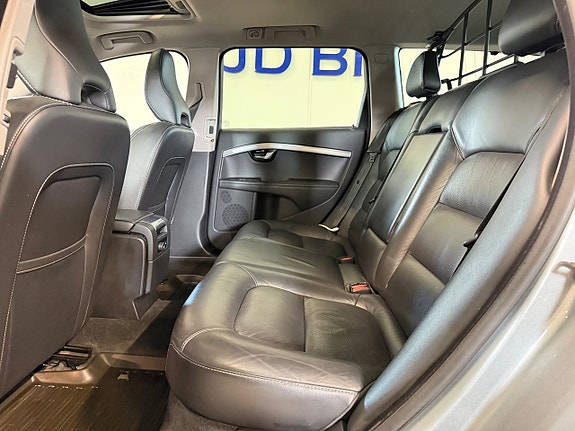 Volvo XC70 19 of 22