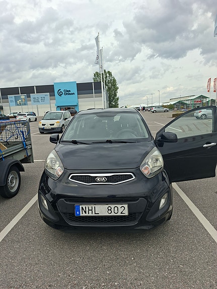 Kia Picanto 4 of 5