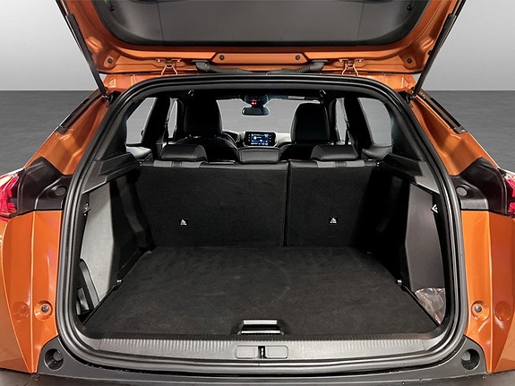 Peugeot e-2008 15 of 15