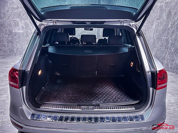 Volkswagen Touareg 19 of 27