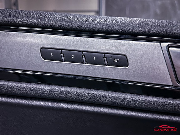 Volkswagen Touareg 26 of 27