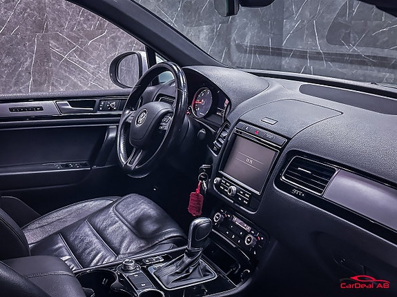 Volkswagen Touareg 14 of 27