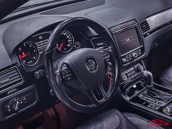 Volkswagen Touareg 12 of 27