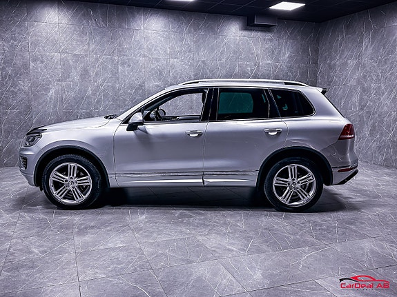Volkswagen Touareg 4 of 27