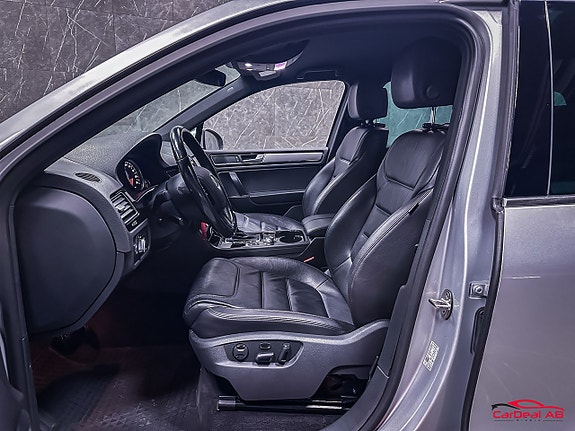 Volkswagen Touareg 10 of 27