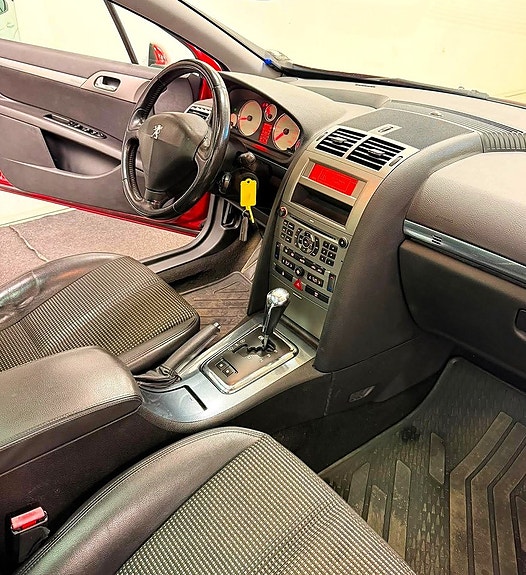 Peugeot 407 16 of 18