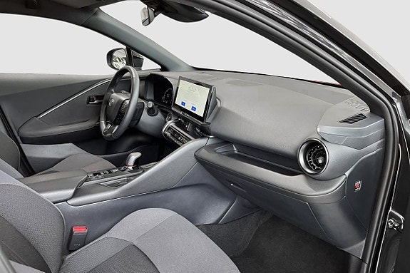 Toyota C-HR 7 of 11