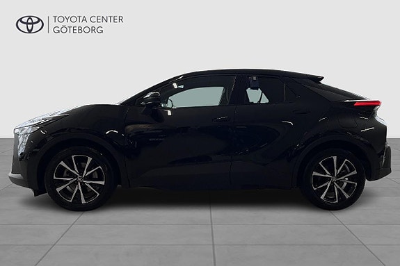 Toyota C-HR 4 of 11