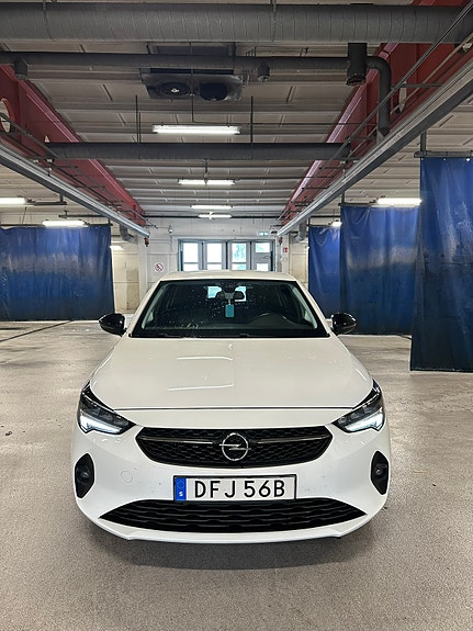 Opel Corsa 2 of 5