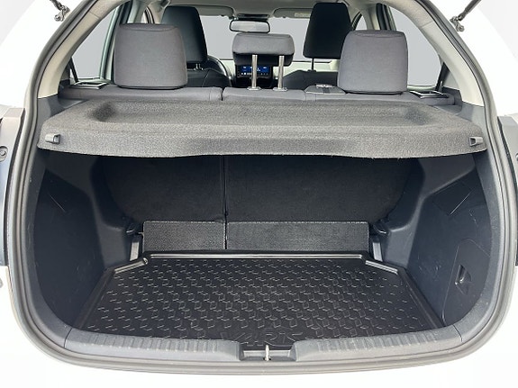 Toyota Yaris 12 of 12