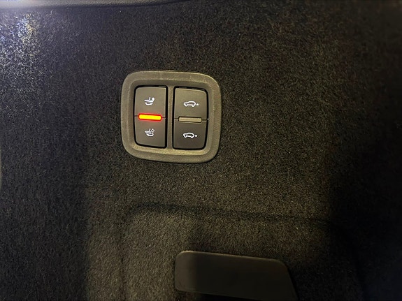 Porsche Cayenne 14 of 14