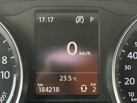 Volkswagen Passat 13 of 13