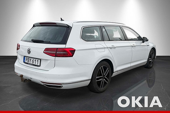 Volkswagen Passat 7 of 13