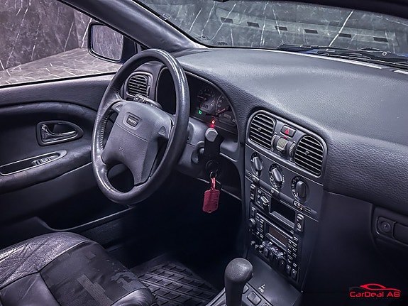 Volvo S40 13 of 23