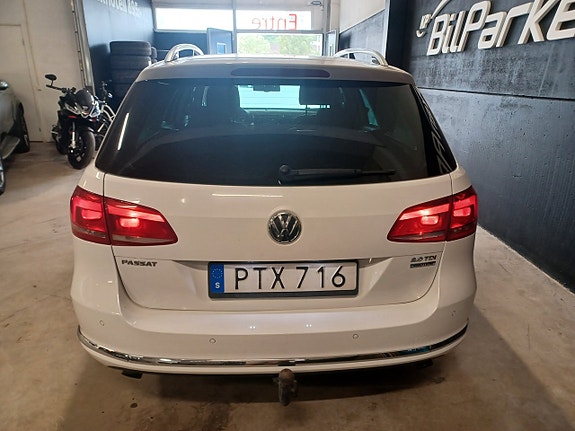 Volkswagen Passat 6 of 17