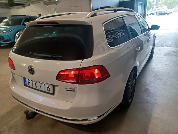 Volkswagen Passat 7 of 17