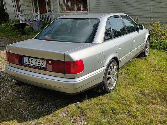 Audi S4 4 of 7