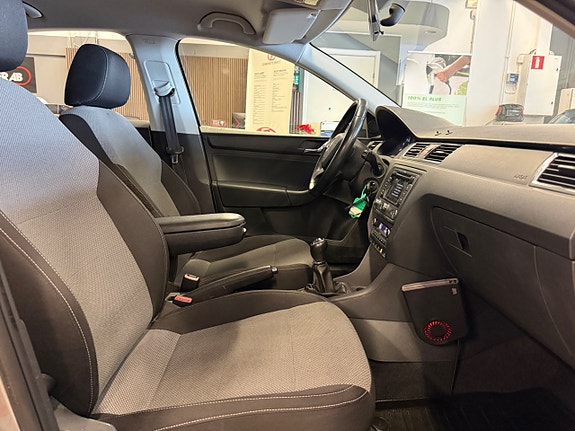 Skoda Rapid 17 of 22