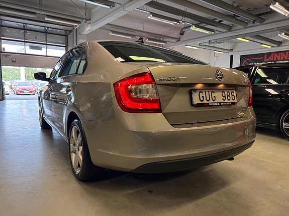 Skoda Rapid 7 of 22