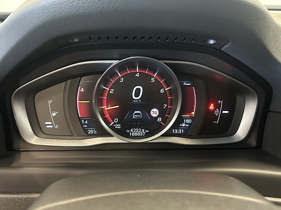 Volvo V70 14 of 22