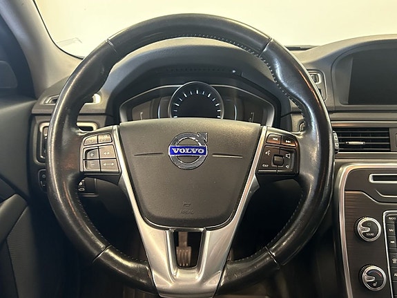 Volvo V70 13 of 22