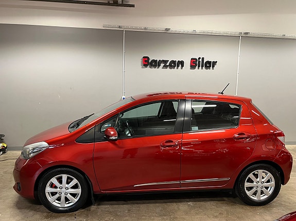 Toyota Yaris 4 of 20