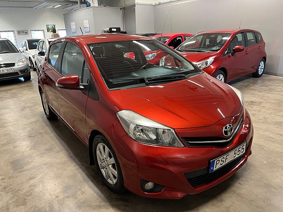 Toyota Yaris 12 of 20