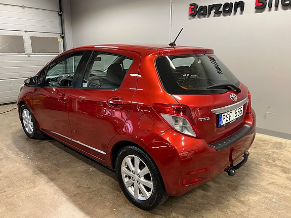 Toyota Yaris 6 of 20