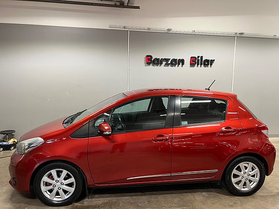 Toyota Yaris 20 of 20