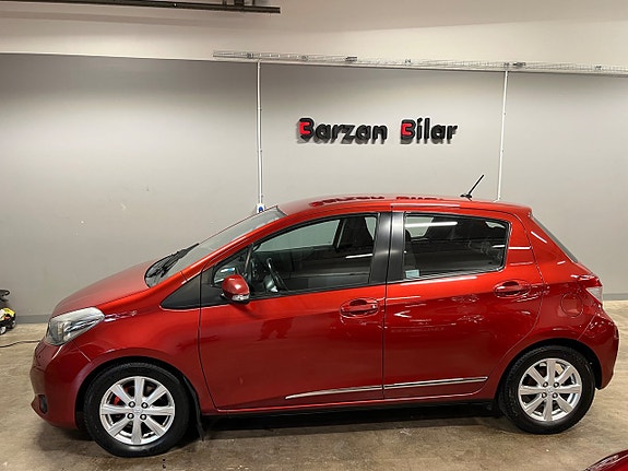 Toyota Yaris 7 of 20
