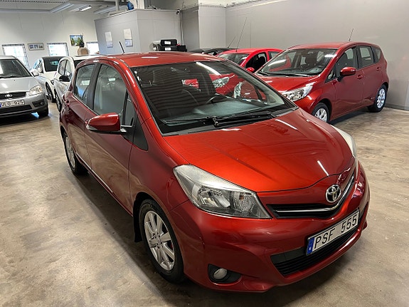 Toyota Yaris 11 of 20