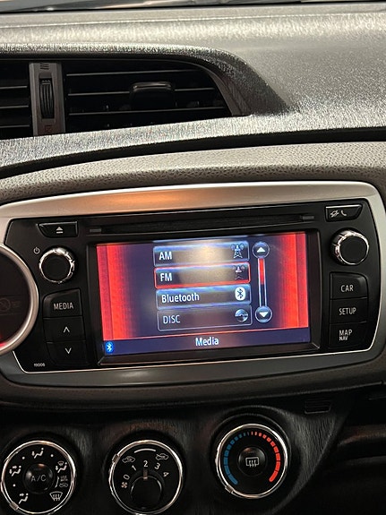 Toyota Yaris 18 of 20