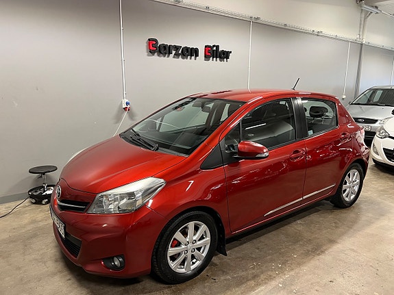 Toyota Yaris 8 of 20