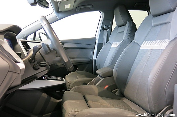 Audi Q4 e-tron 10 of 15
