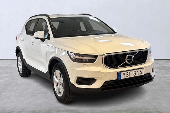 Volvo XC40 6 of 14